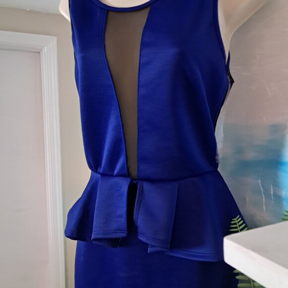 Annabelle size M cocktail dress, NEW WITH TAGS - Picture 3 of 6